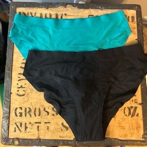 2 pairs knix period proof undies / no show lines